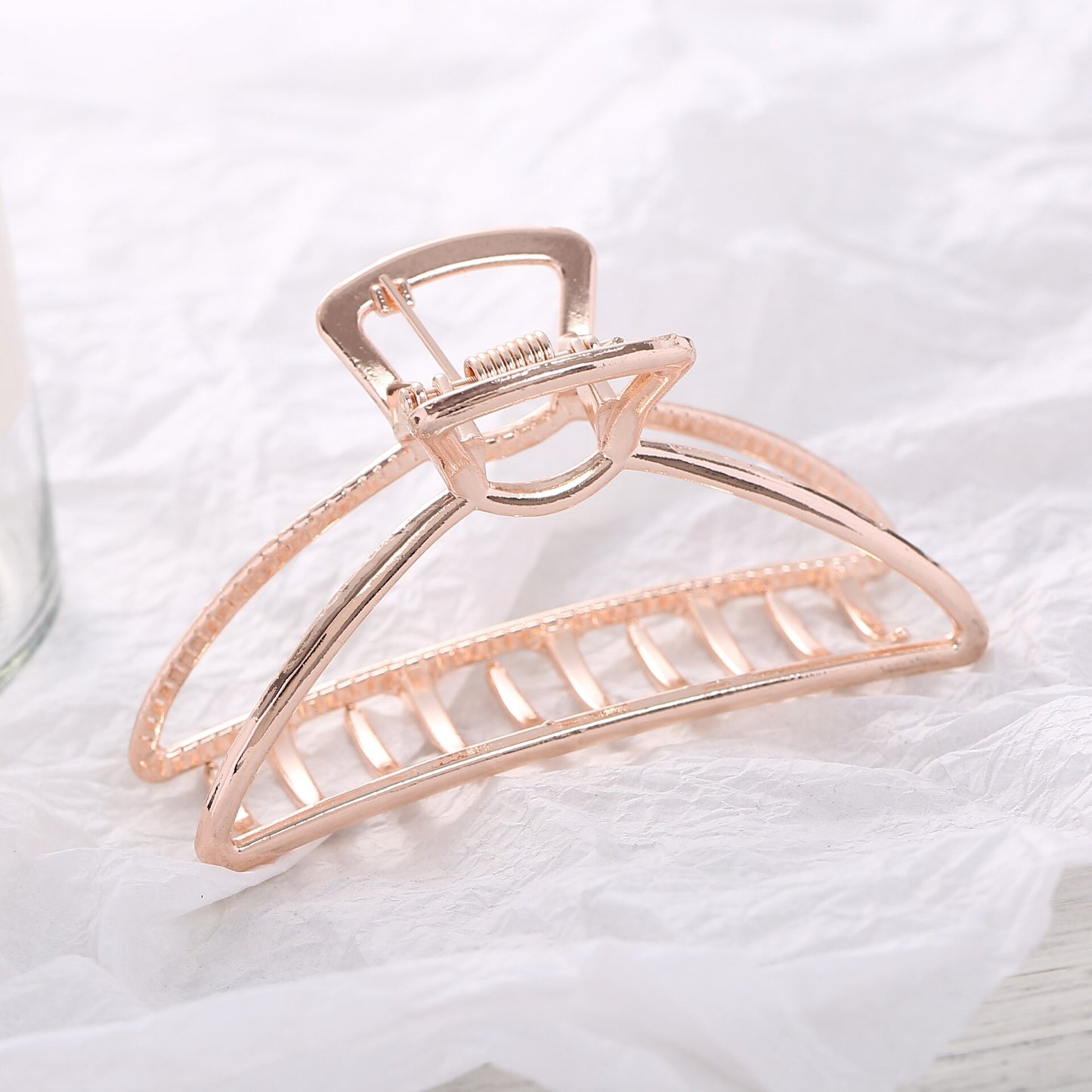 Women Girls Geometric Hair Claw Clamps Metal Hair Crab Moon Shape Hair Claw Clip Solid Color Hairpin Large Size Hair Accessories