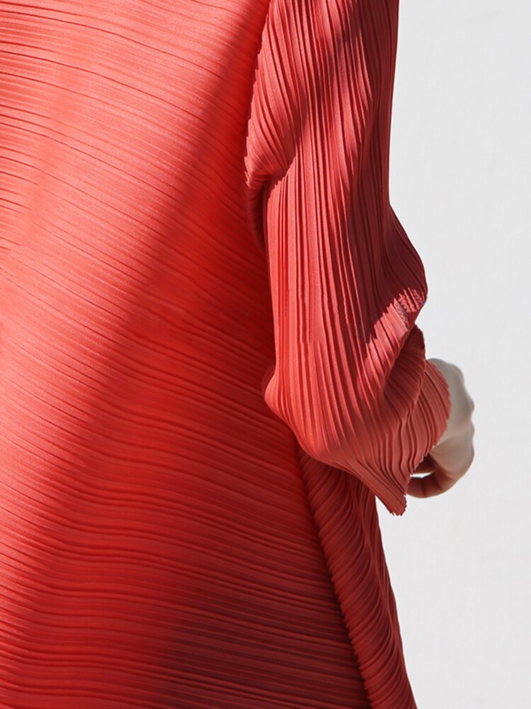 Women Pleated Irregular Long Sleeve T-shirt For Women Solid Color O-neck Loose 2023 Summer Female Fashion Clothing
