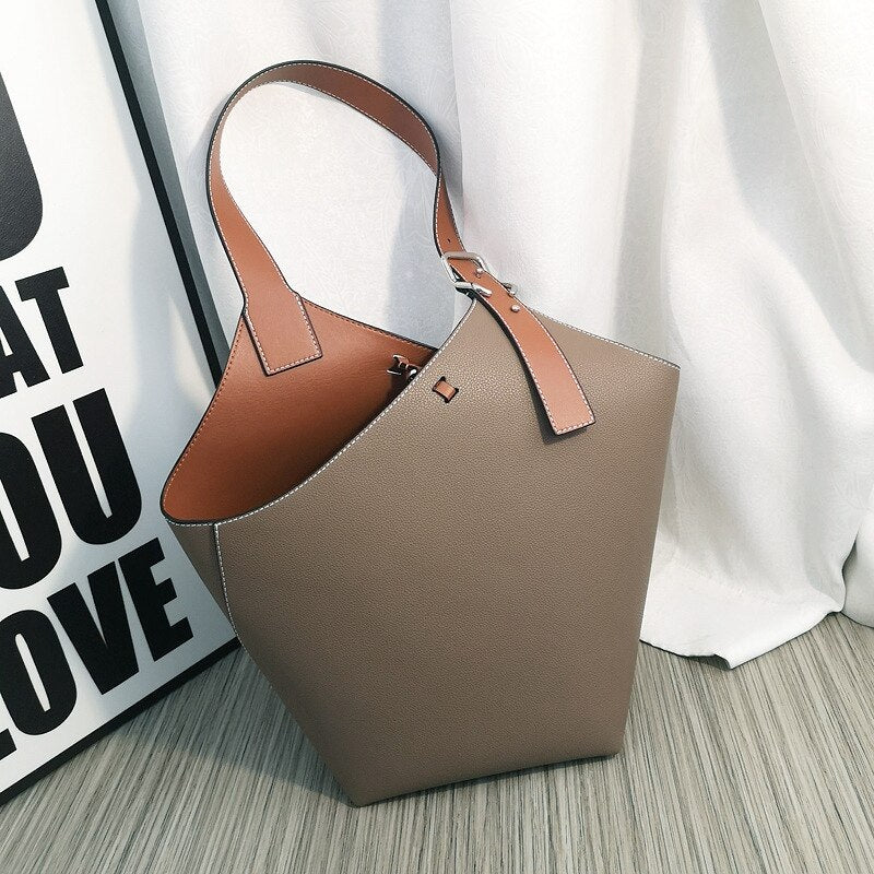 Free Gift 2022 Trend Women Brand Shoulder Bags 100% Genuine Leather Female Fashion Designer Shopper Tote Handbags Bucket Purses