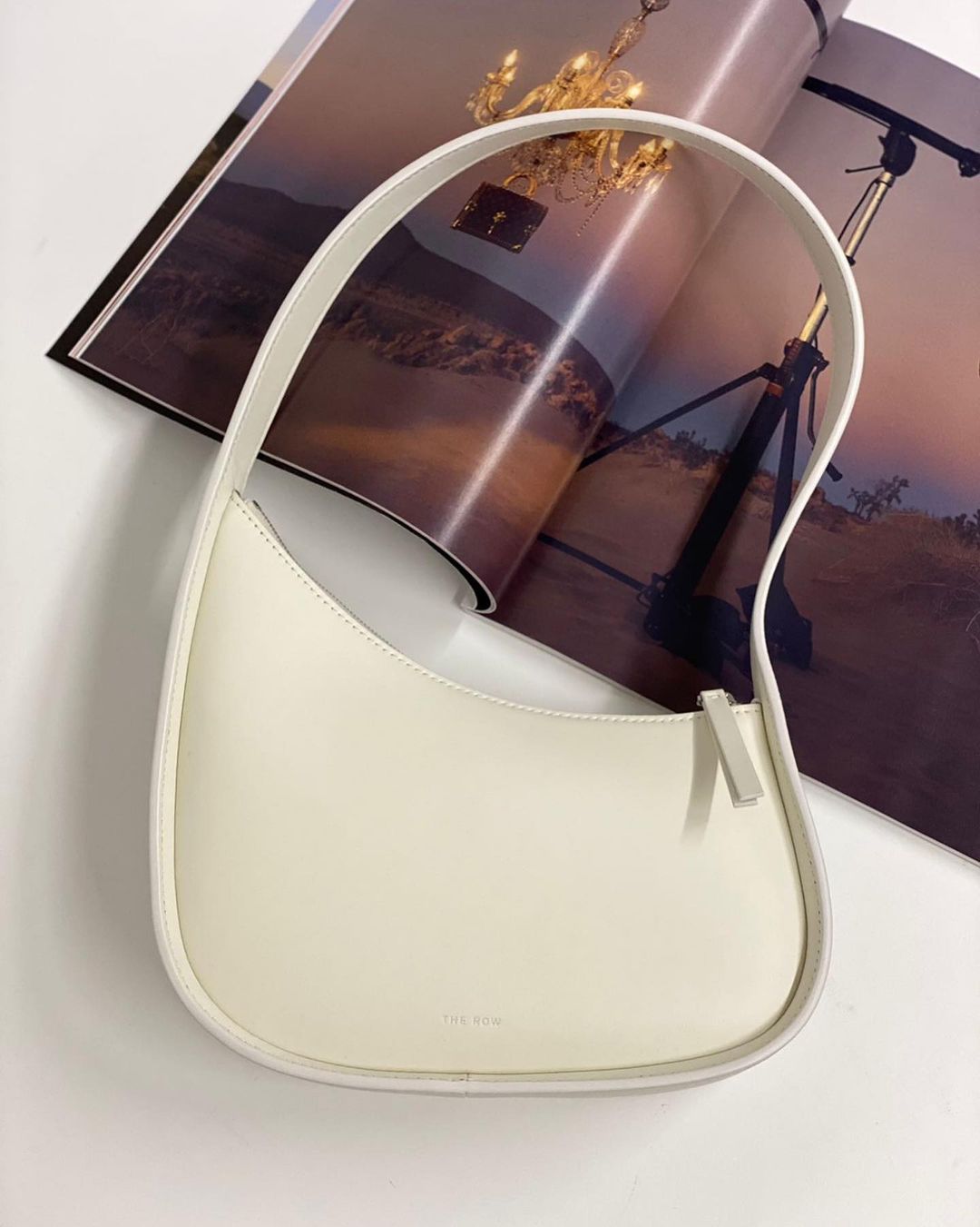First Layer Cowhide New Leather The Moon-shaped Row Ladies Handbag Top Underarm Lcu Mini Bag