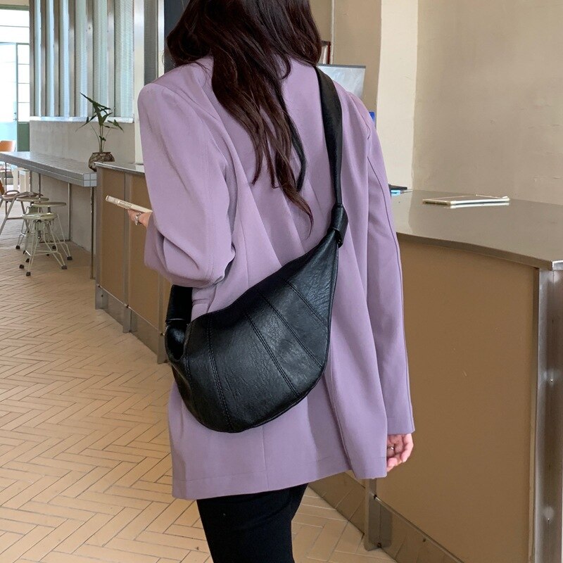 Fashion Black Dumpling Bag Bag Women's Crossbody Bag 2023 New Croissant Bag Vintage Premium Sense Waist Bag Casual Shoulder Bag