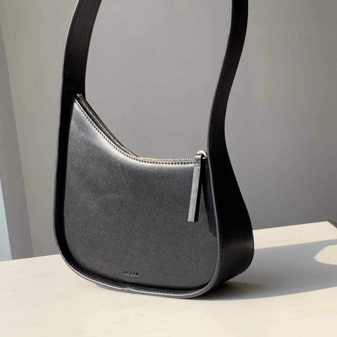 First Layer Cowhide New Leather The Moon-shaped Row Ladies Handbag Top Underarm Lcu Mini Bag