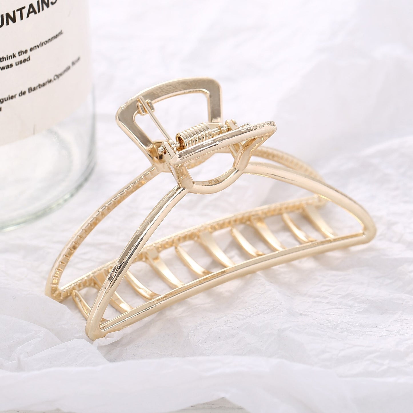 Women Girls Geometric Hair Claw Clamps Metal Hair Crab Moon Shape Hair Claw Clip Solid Color Hairpin Large Size Hair Accessories