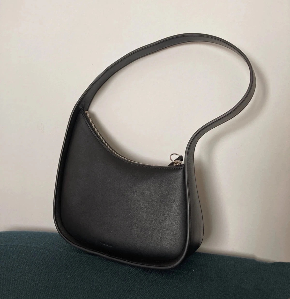 First Layer Cowhide New Leather The Moon-shaped Row Ladies Handbag Top Underarm Lcu Mini Bag