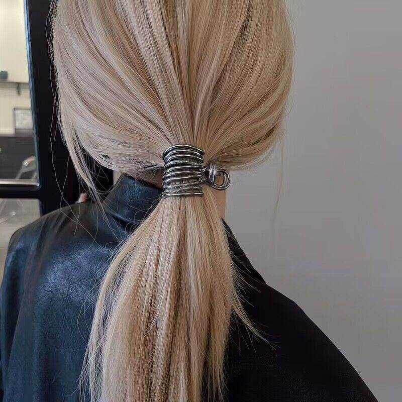 High Ponytail Clip for Women Fashion Metal Hair Claw Girls Clamps Girl Fixed Hairpin Claw Clip Hair accessories Headwear 2023