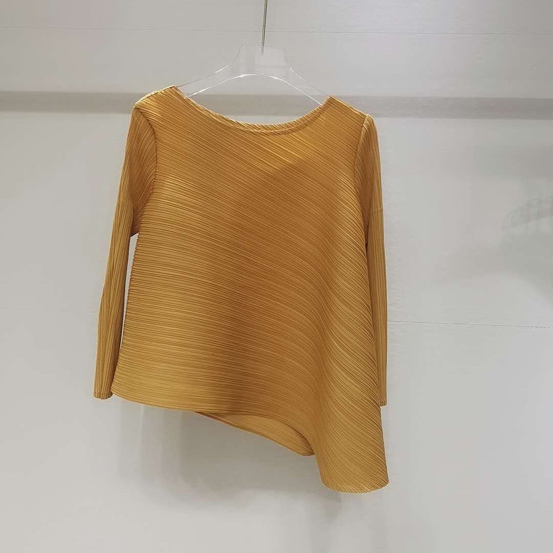 Irregular T-shirts For Women Round Neck Loose Three Quarter Sleeves Pleated Shirt 2023 Summer Female Fashion Top