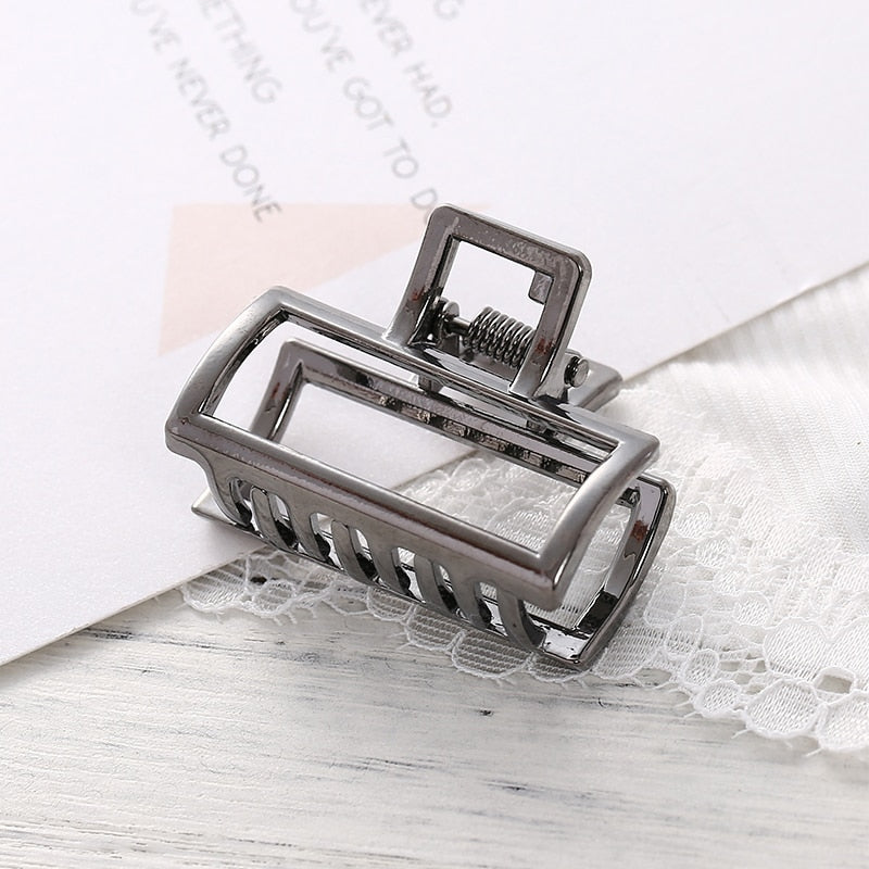 Women Girls Geometric Hair Claw Clamps Metal Hair Crab Moon Shape Hair Claw Clip Solid Color Hairpin Large Size Hair Accessories