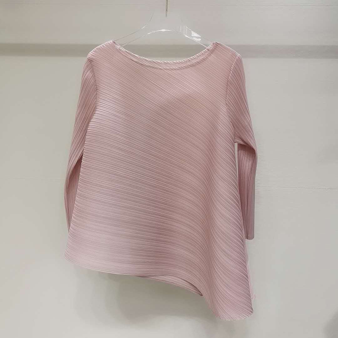 Irregular T-shirts For Women Round Neck Loose Three Quarter Sleeves Pleated Shirt 2023 Summer Female Fashion Top