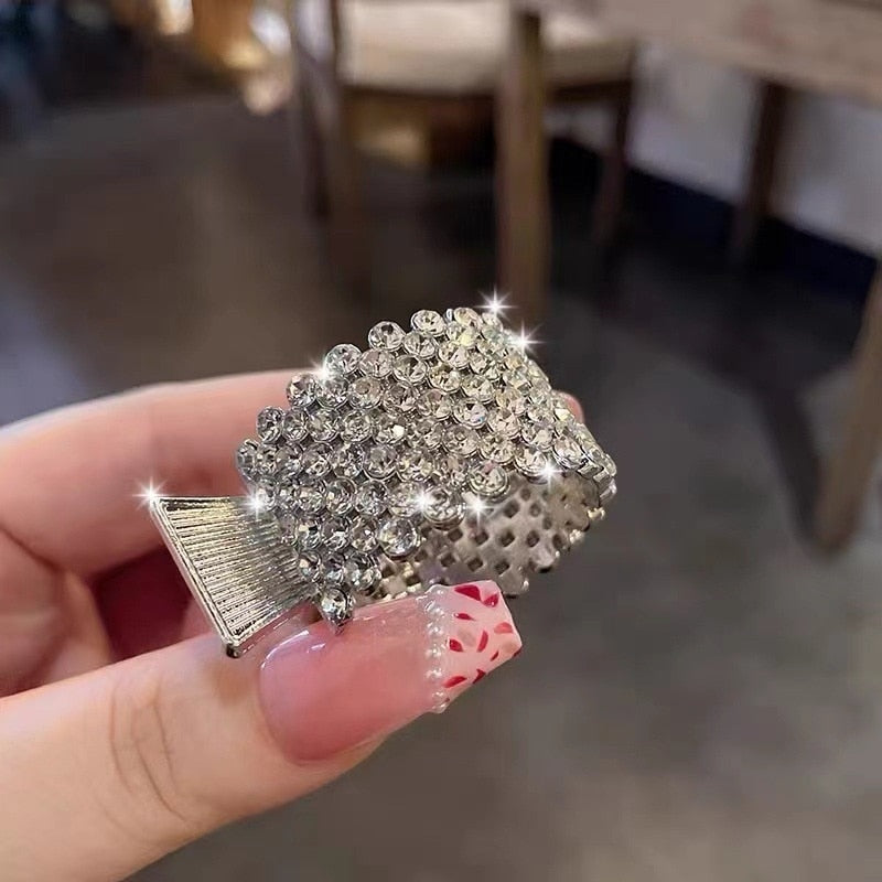 High Ponytail Clip for Women Fashion Metal Hair Claw Girls Clamps Girl Fixed Hairpin Claw Clip Hair accessories Headwear