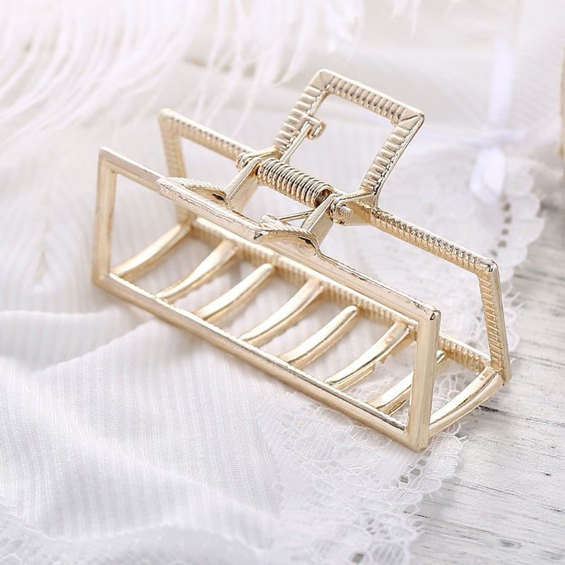 Women Girls Geometric Hair Claw Clamps Metal Hair Crab Moon Shape Hair Claw Clip Solid Color Hairpin Large Size Hair Accessories
