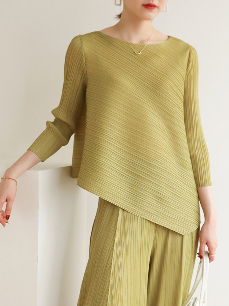 Irregular T-shirts For Women Round Neck Loose Three Quarter Sleeves Pleated Shirt 2023 Summer Female Fashion Top