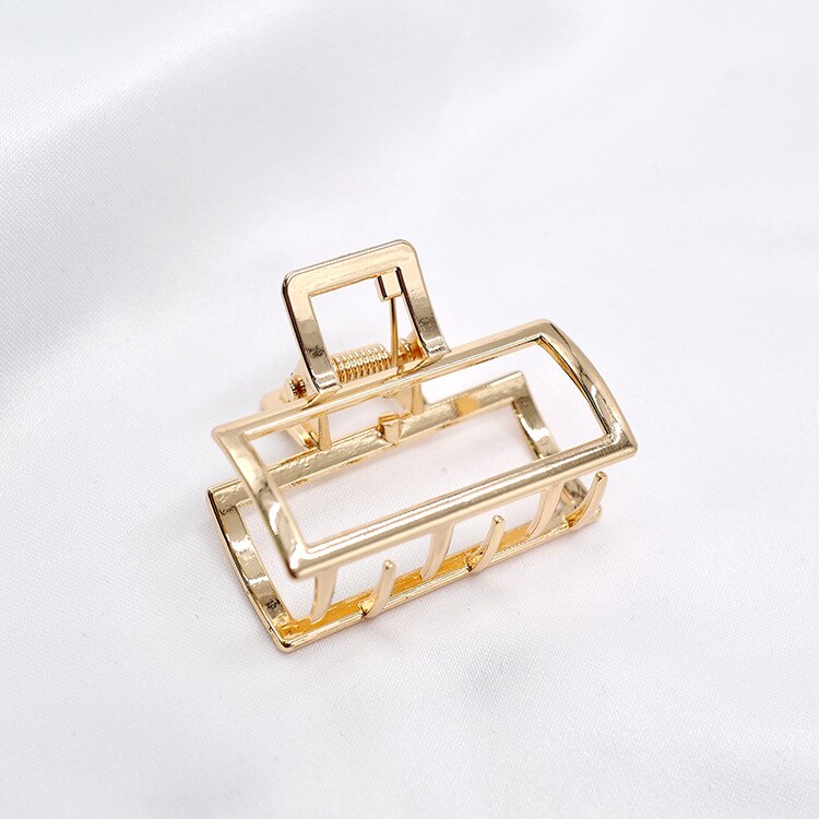Women Girls Geometric Hair Claw Clamps Metal Hair Crab Moon Shape Hair Claw Clip Solid Color Hairpin Large Size Hair Accessories