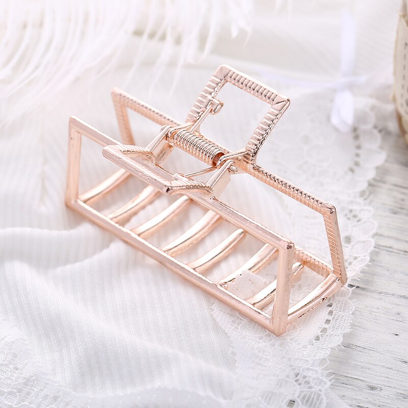 Women Girls Geometric Hair Claw Clamps Metal Hair Crab Moon Shape Hair Claw Clip Solid Color Hairpin Large Size Hair Accessories