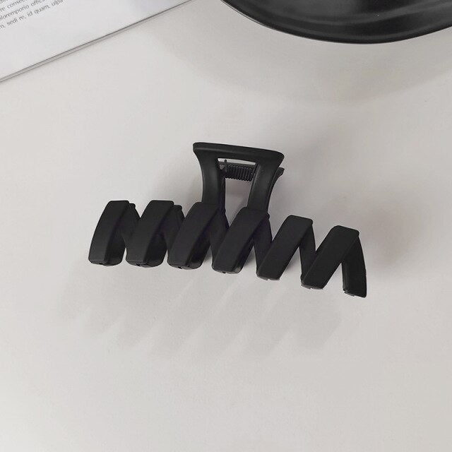 1PC Black Large Hair Claws Anti Slip design