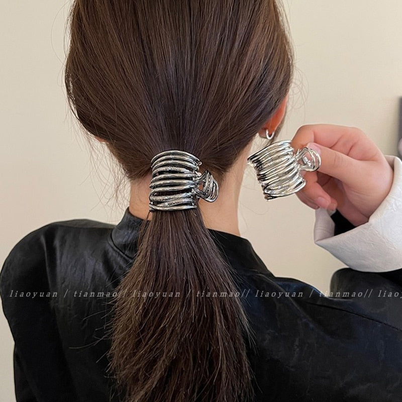 High Ponytail Clip for Women Fashion Metal Hair Claw Girls Clamps Girl Fixed Hairpin Claw Clip Hair accessories Headwear