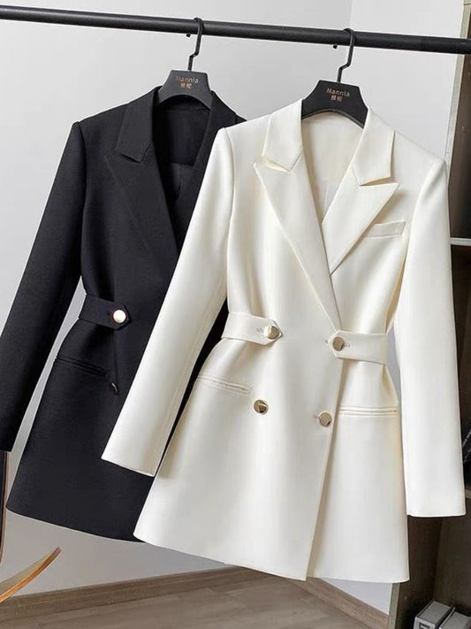 Suit Coat Women's Chic and Elegant